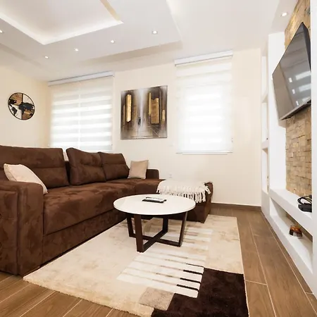 Javorov List Lux Šabac