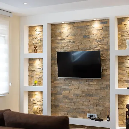 Javorov List Lux * Šabac