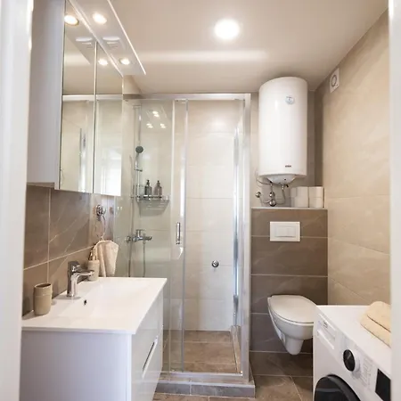 Javorov List Lux Šabac